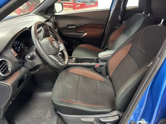 Used 2024 Nissan Kicks SR image 11