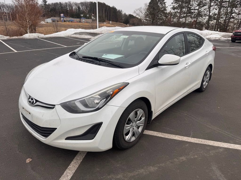 Used 2016 Hyundai Elantra SE image 18