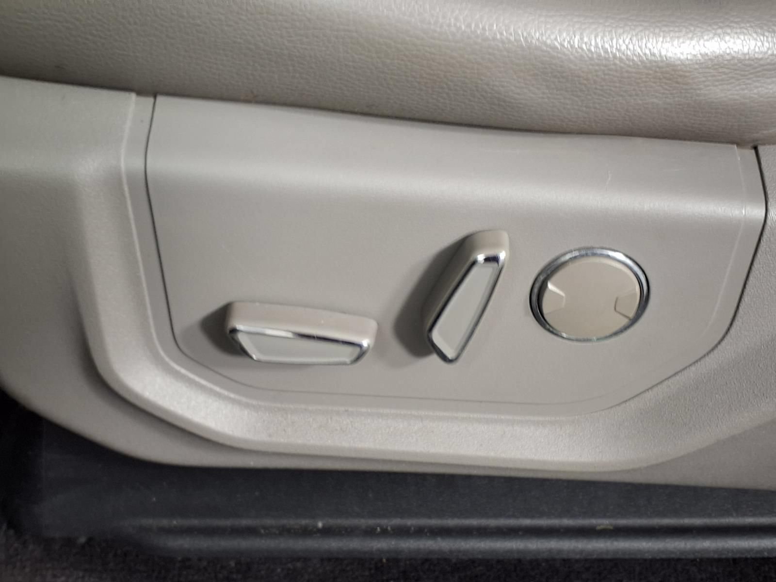 Used 2017 Ford F150 Lariat RWD image 19