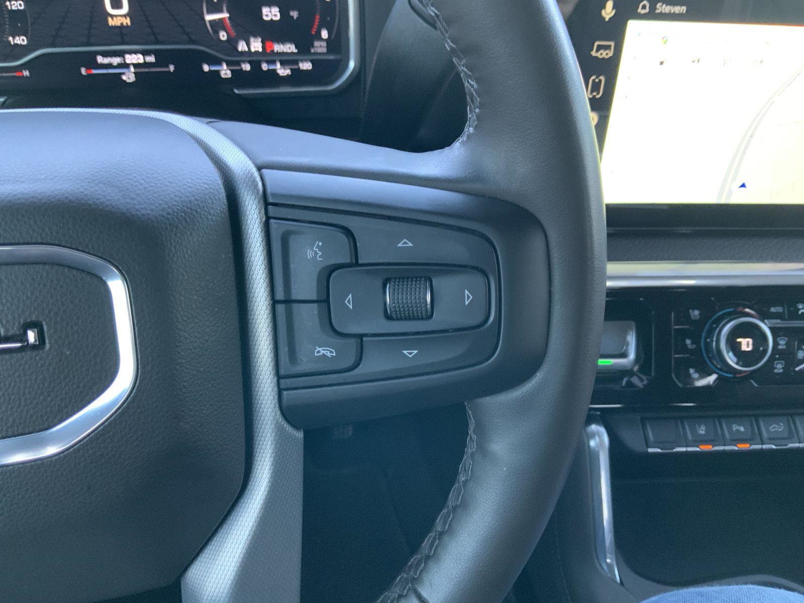 Used 2024 GMC Sierra 3500 Denali image 34