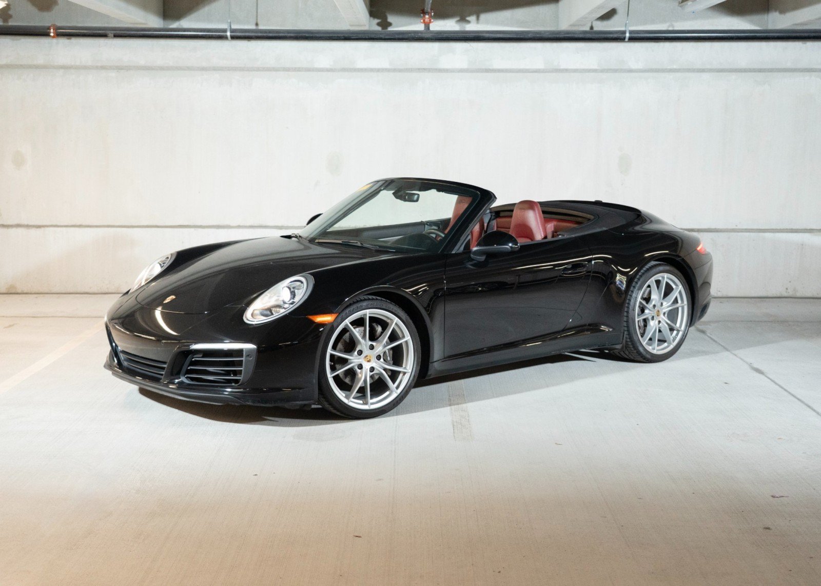 Certified 2018 Porsche 911 GT2 RS image 1