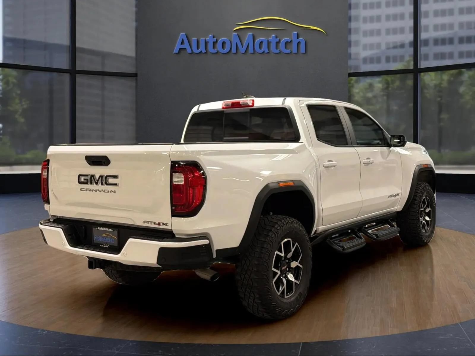 Used 2024 GMC Canyon AT4X AWD/4WD image 11