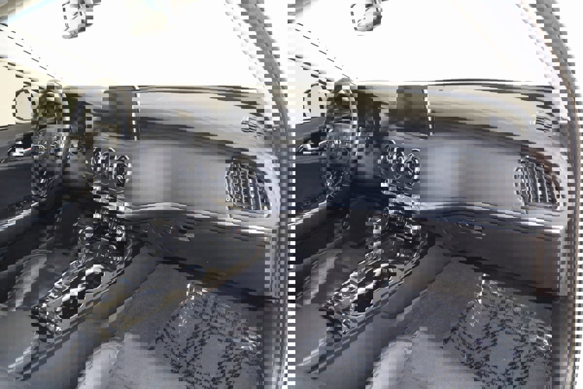 Used 2018 Kia Stinger Premium image 45