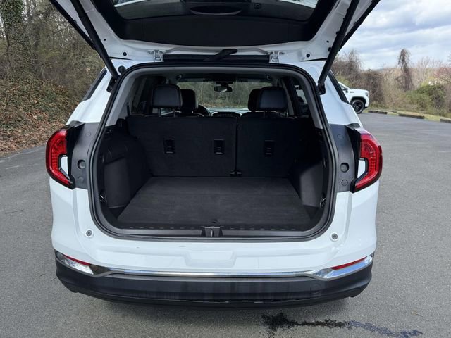 Certified 2024 GMC Terrain SLT image 12