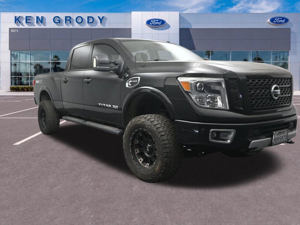 Used 2019 Nissan Titan PRO-4X w/ Pro-4x Convenience Package