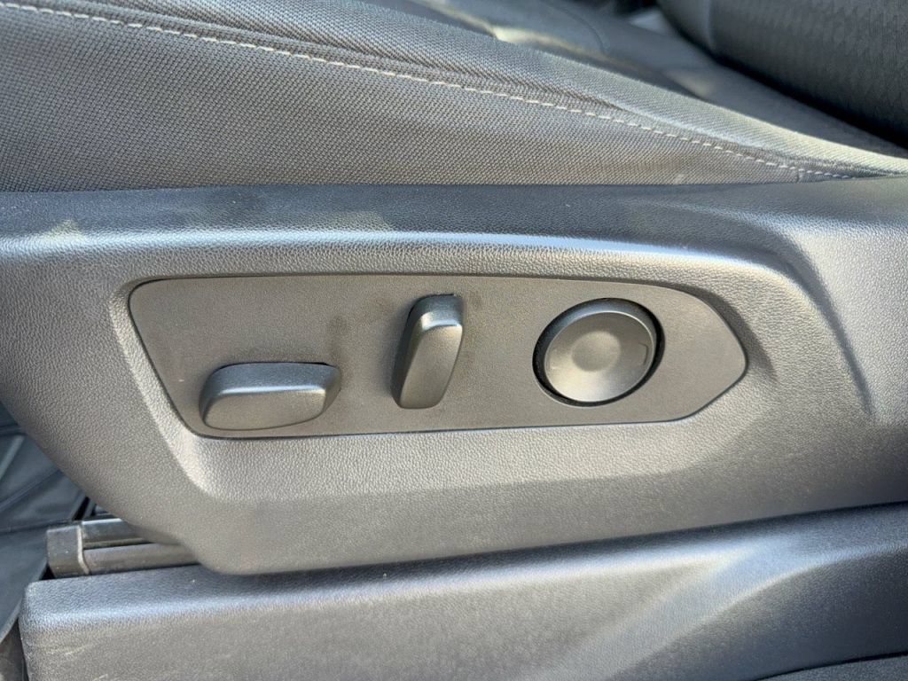 Used 2023 Chevrolet Silverado 1500 Custom w/ LPO, Dark Essentials Package RWD image 27