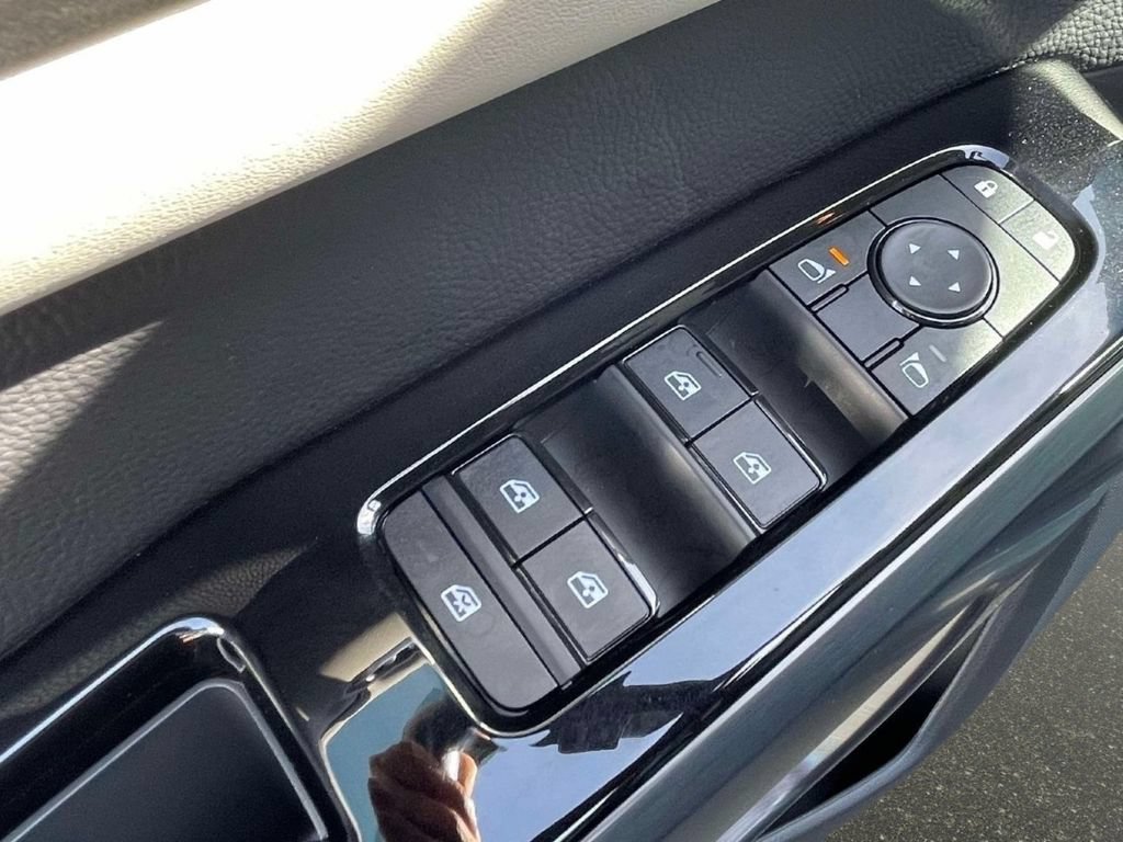 New 2026 Nissan Pathfinder SL FWD image 21