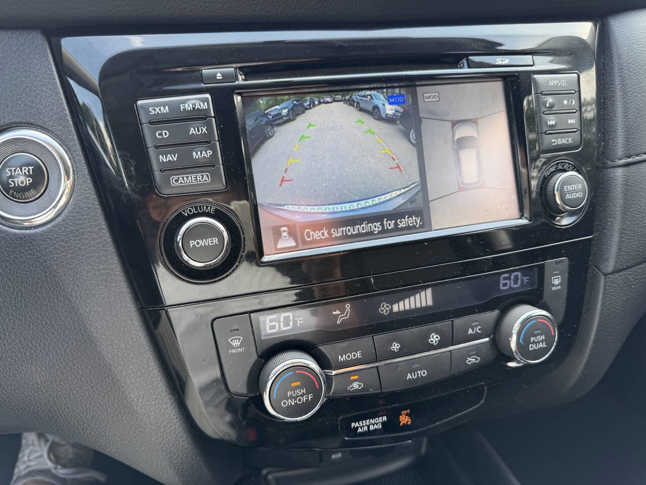 Used 2017 Nissan Rogue SV w/ SV Premium Package image 21