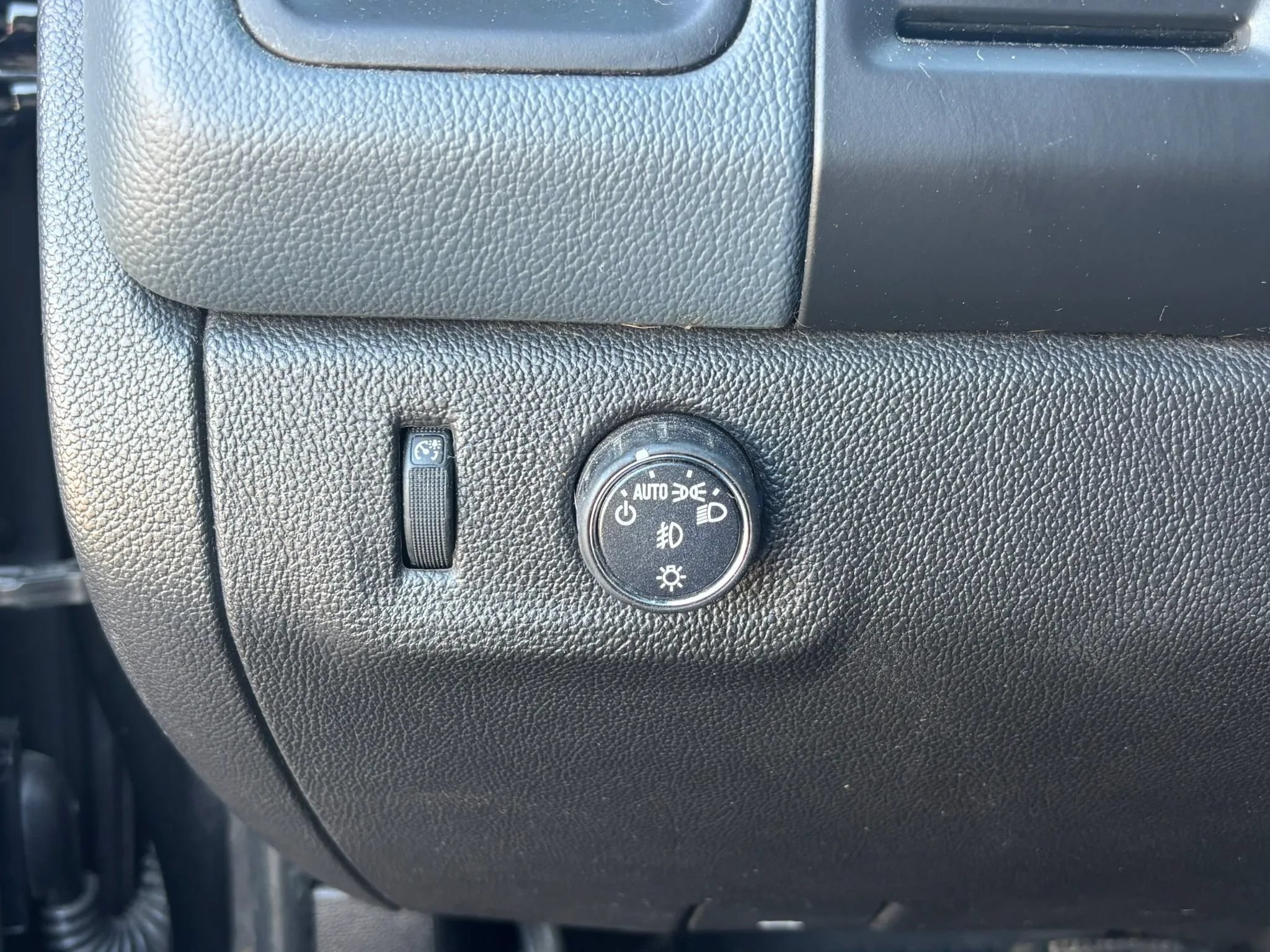 Used 2016 Chevrolet Colorado Z71 RWD image 25