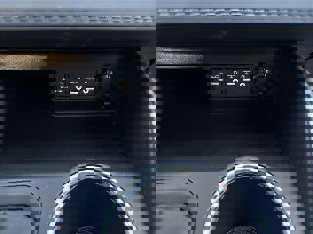 Used 2023 Toyota Highlander XLE image 34