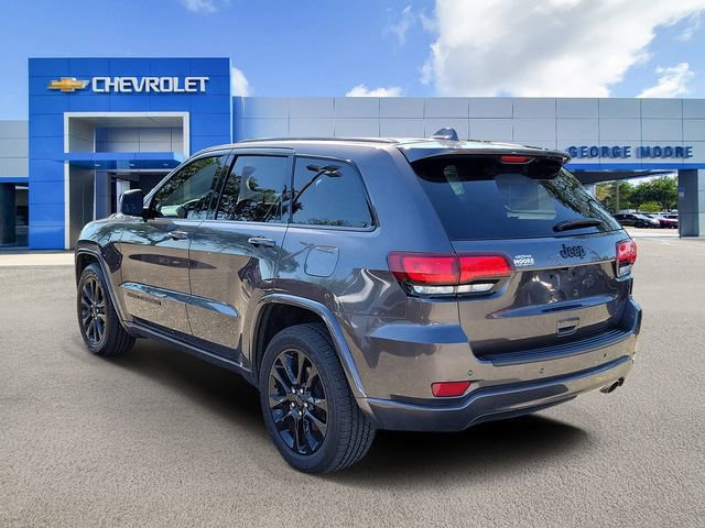 Used 2021 Jeep Grand Cherokee Laredo X RWD image 3