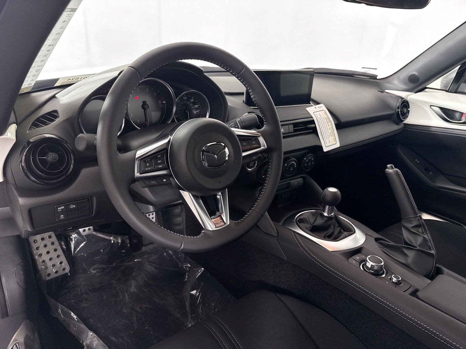 New 2026 MAZDA MX-5 Miata Club w/ Interior Package RWD image 4