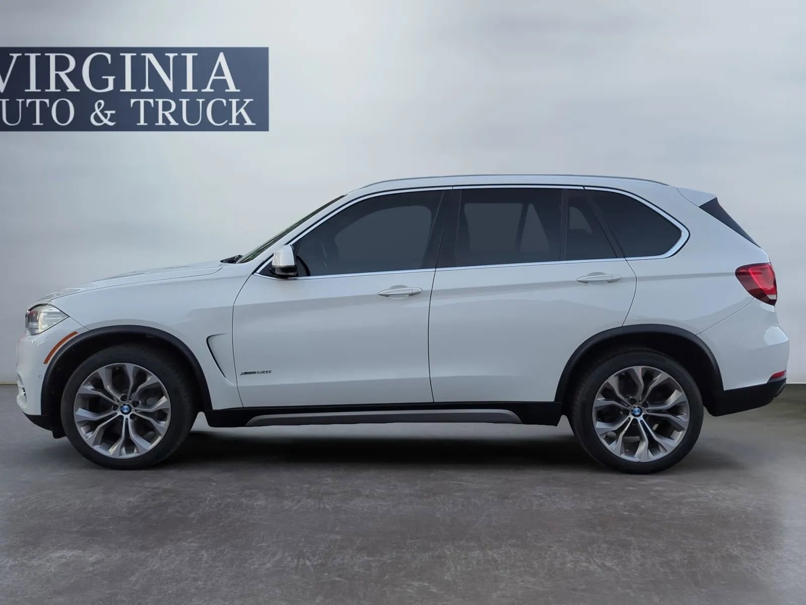Used 2018 BMW X5 xDrive50i image 2