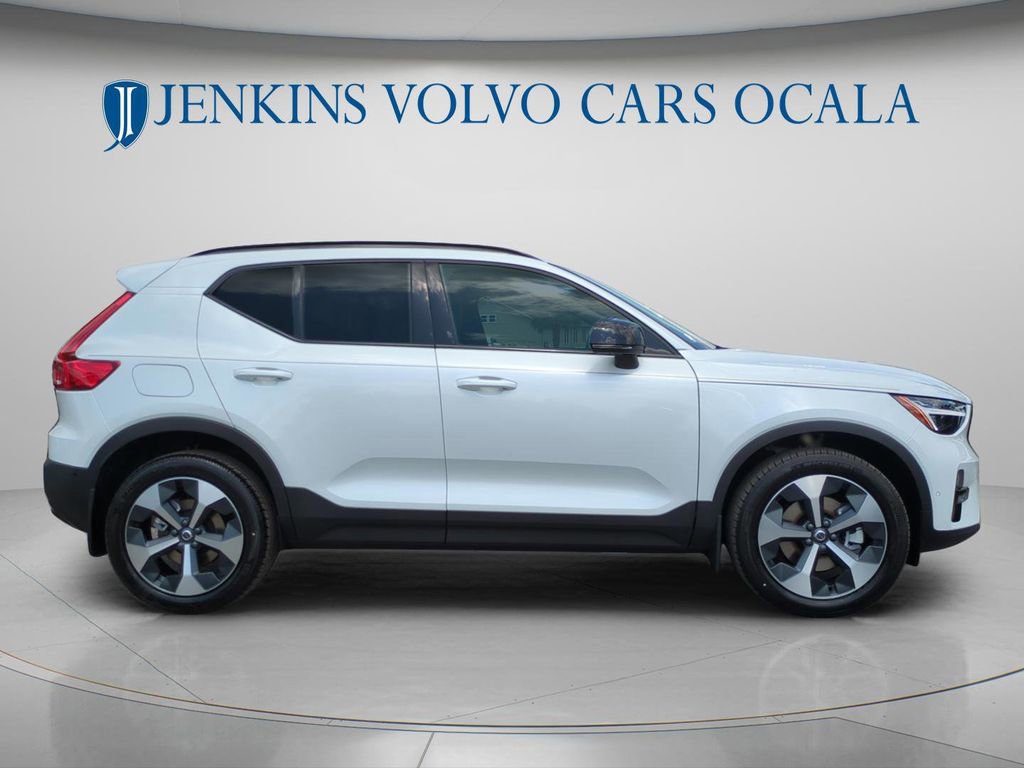 New 2026 Volvo XC40 B5 Plus w/ Protection Package Premier AWD/4WD image 2