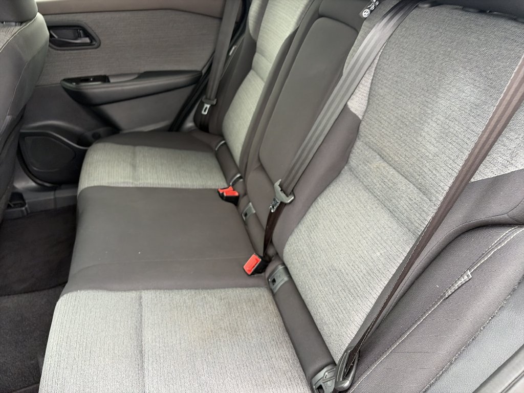 Used 2021 Nissan Rogue S FWD image 30
