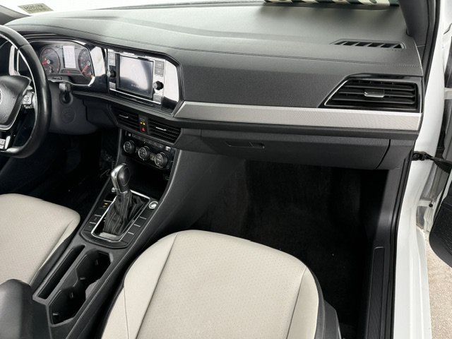 Used 2019 Volkswagen Jetta R-Line FWD image 17
