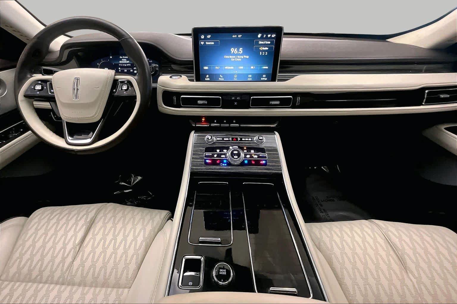 Used 2022 Lincoln Aviator Black Label w/ Dynamic Handling Package AWD/4WD image 15