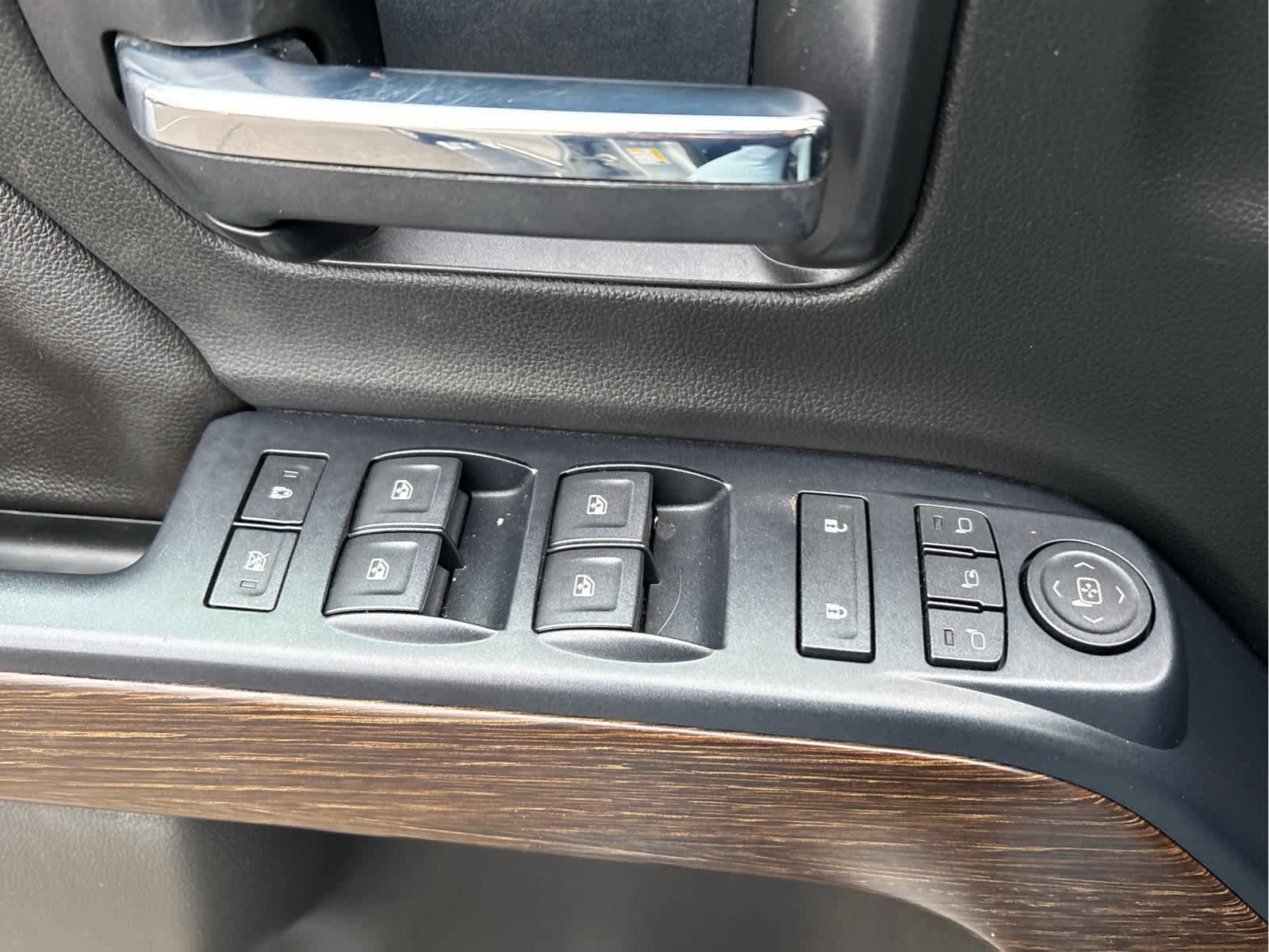 Used 2018 GMC Sierra 1500 Denali image 26