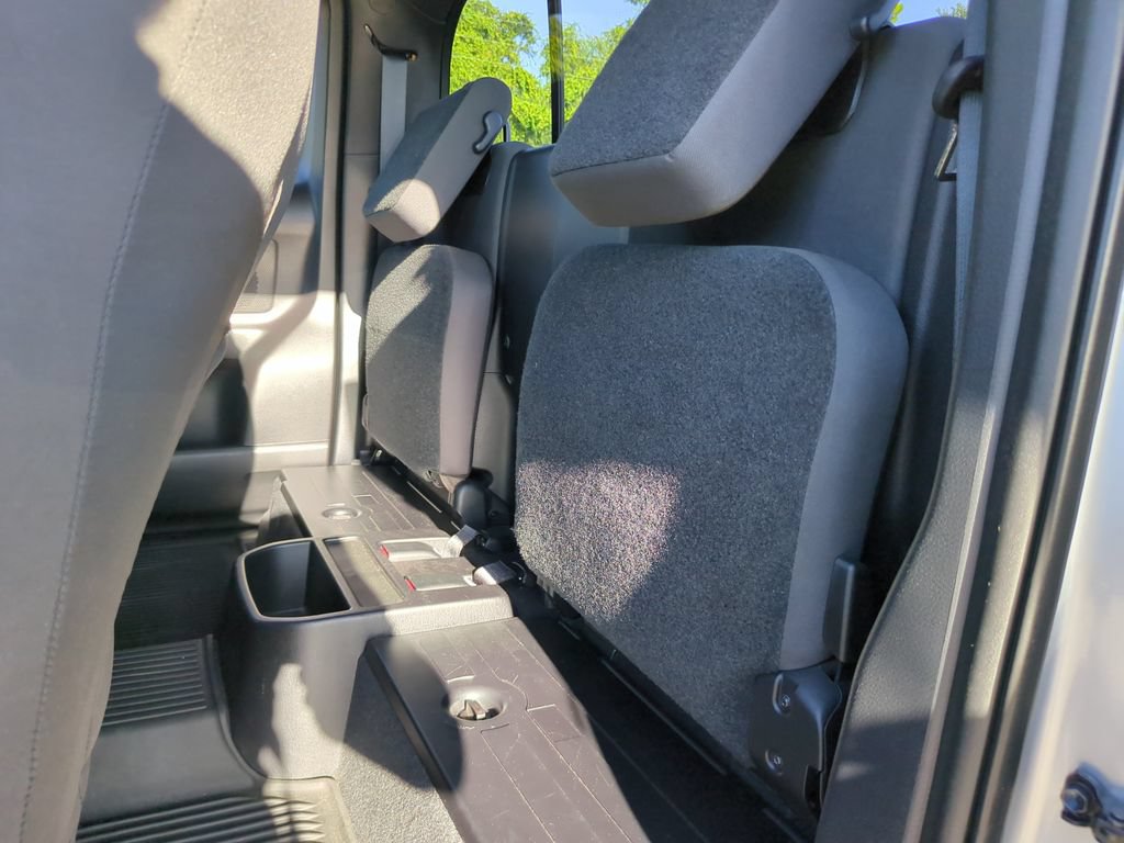 Used 2018 Toyota Tacoma TRD Off-Road AWD/4WD image 5