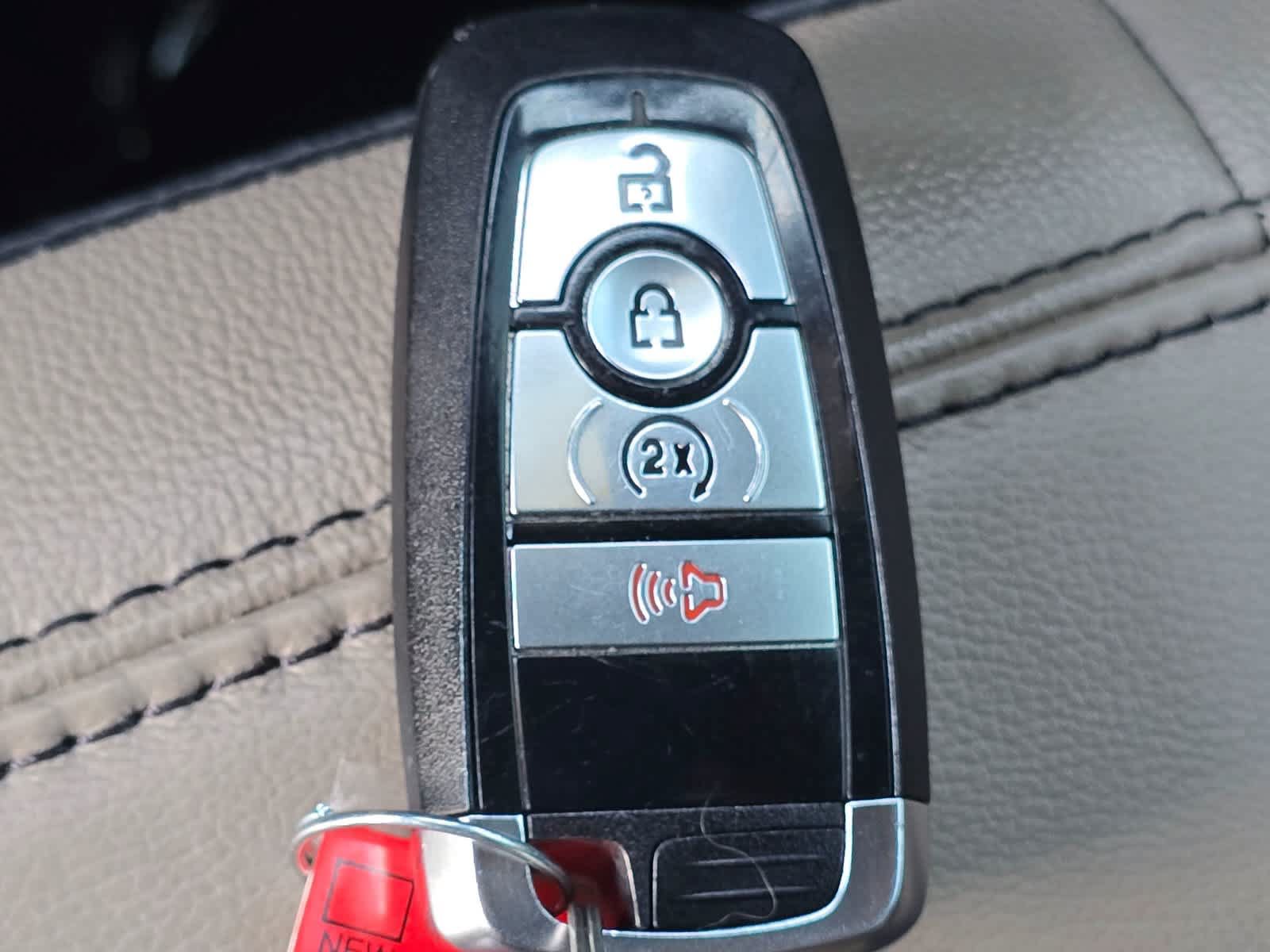 Used 2024 Ford Bronco Wildtrak AWD/4WD image 34