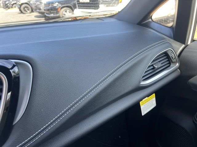 New 2026 Chrysler Pacifica Limited image 30