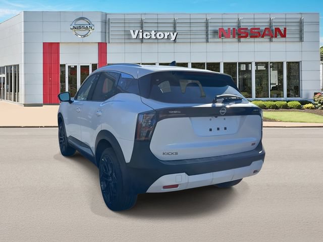 New 2026 Nissan Kicks SR FWD image 5
