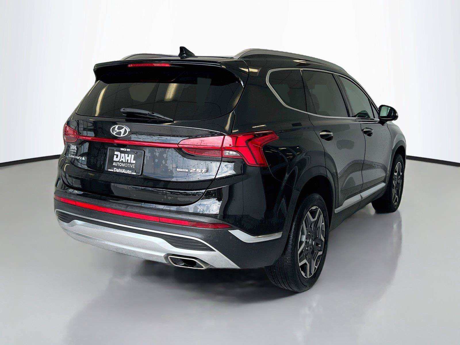 Used 2022 Hyundai Santa Fe Limited w/ Cargo Package AWD/4WD image 13