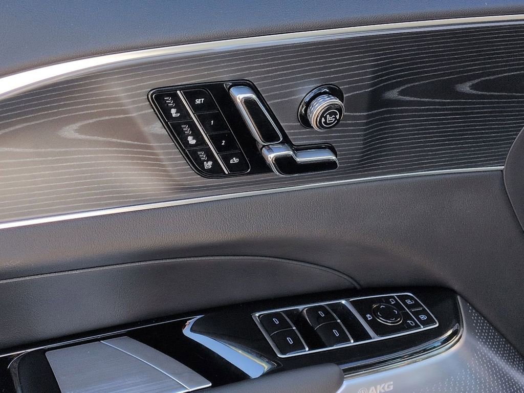 Used 2026 Cadillac Lyriq Premium Sport image 15