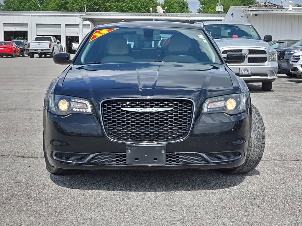 Used 2018 Chrysler 300 Touring w/ Sport Appearance Package image 2