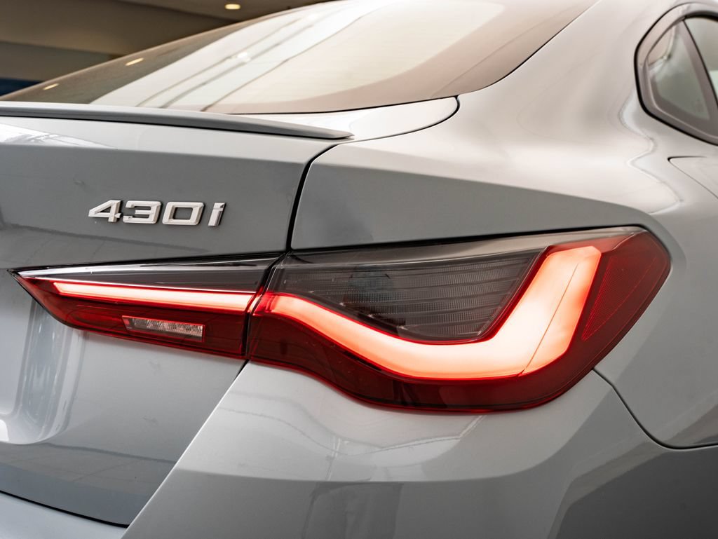 Used 2022 BMW 430i Gran Coupe w/ M Sport Package RWD image 9