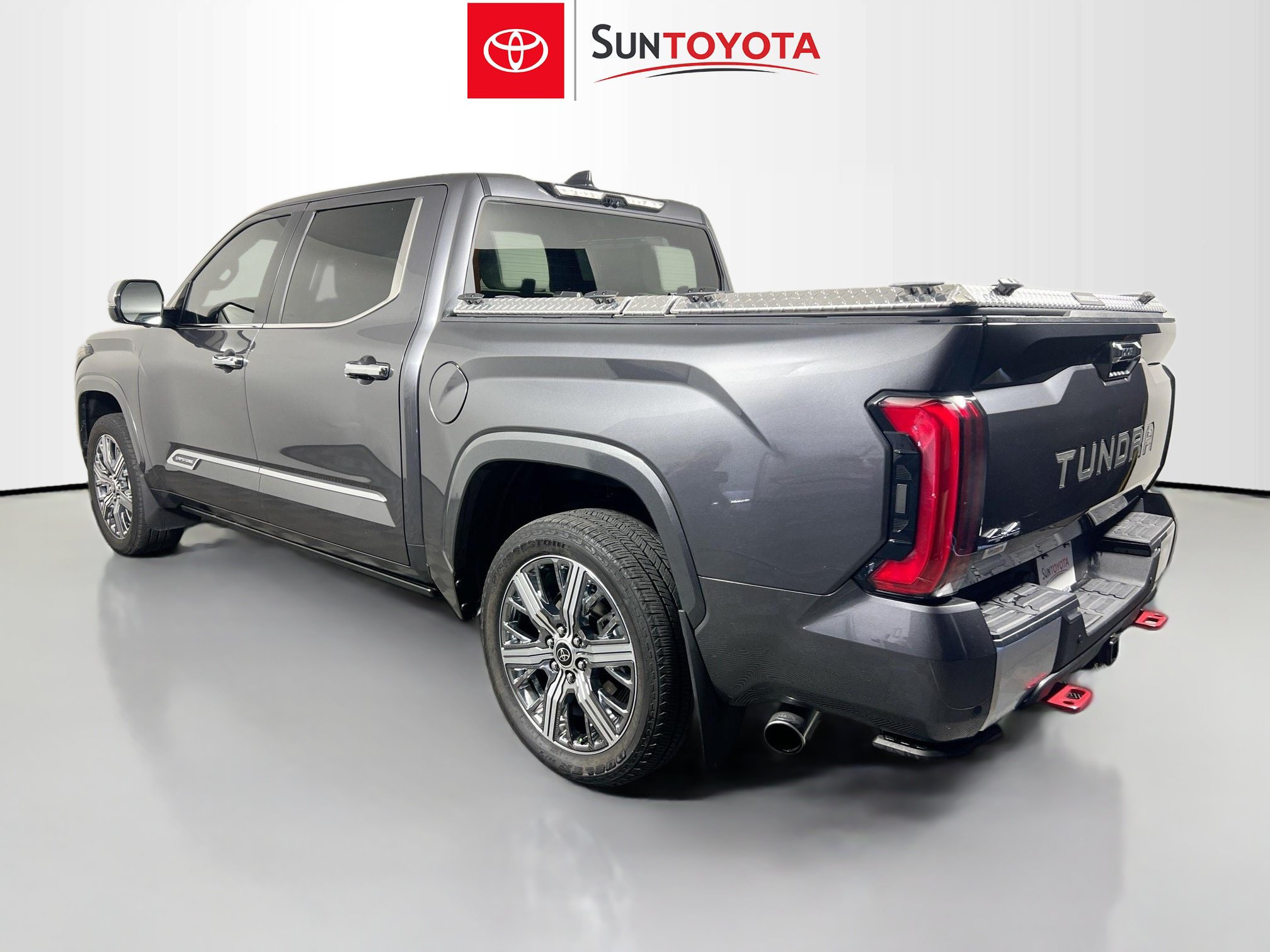 Used 2024 Toyota Tundra Capstone AWD/4WD image 6