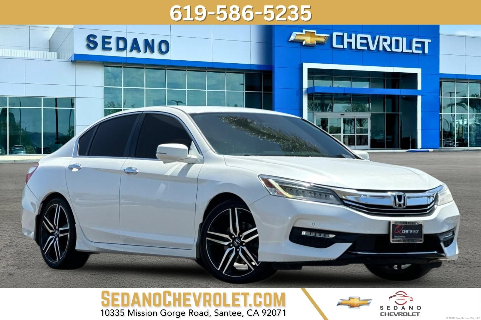 Used 2016 Honda Accord Touring image 1