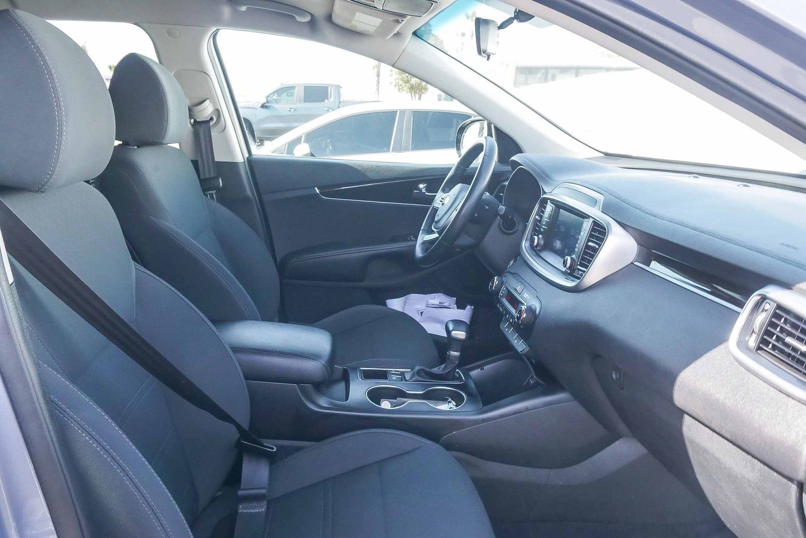 Used 2020 Kia Sorento S FWD image 17