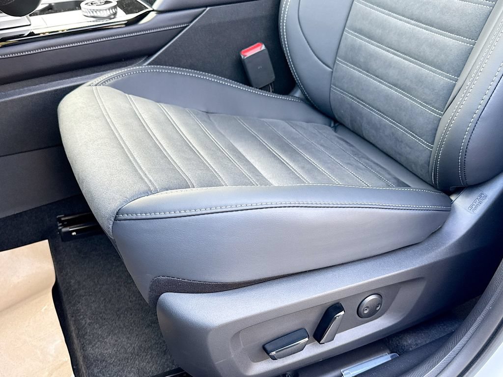 New 2026 Mitsubishi Outlander SE FWD image 20