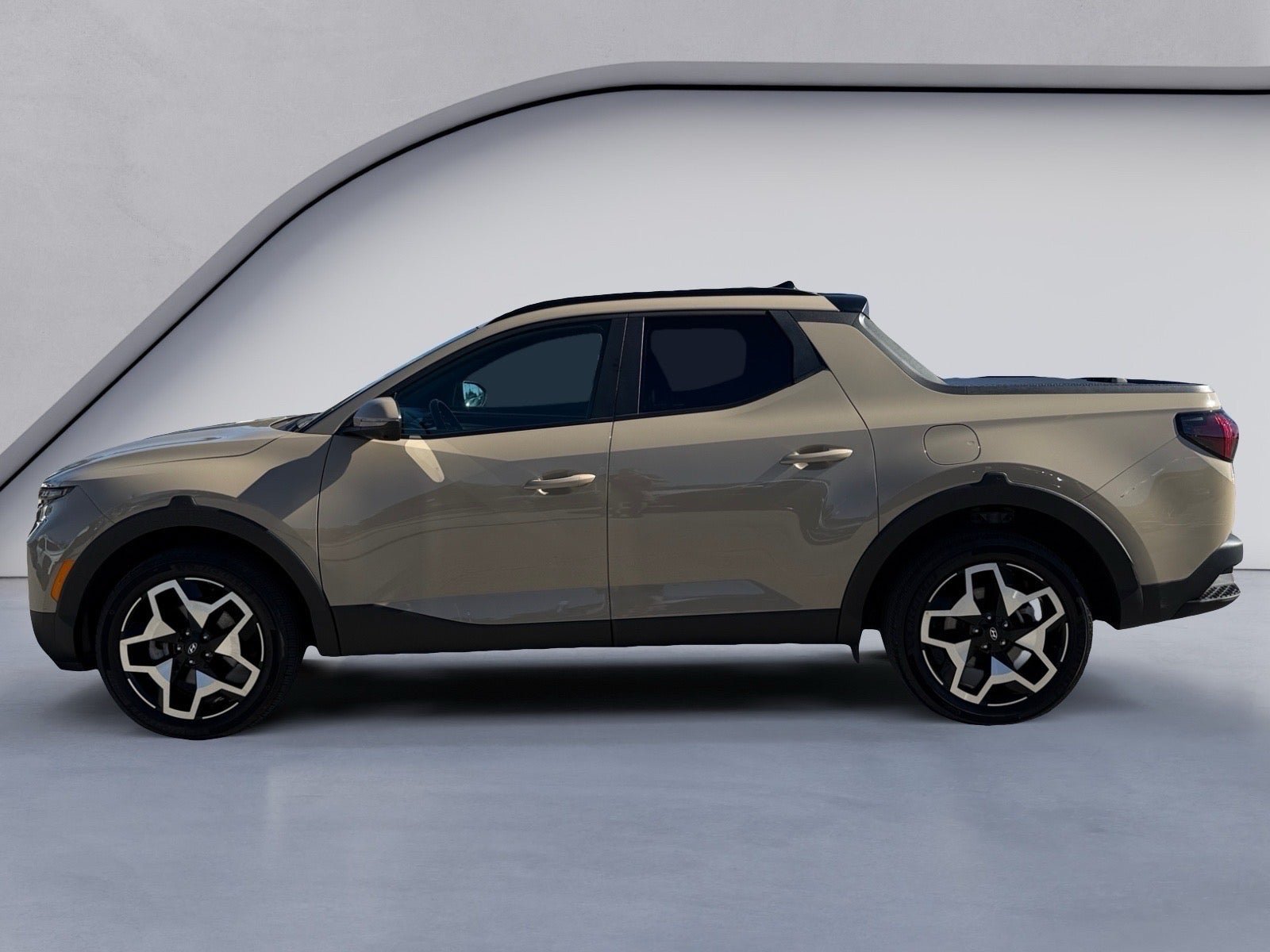 Used 2024 Hyundai Santa Cruz Limited AWD/4WD image 2