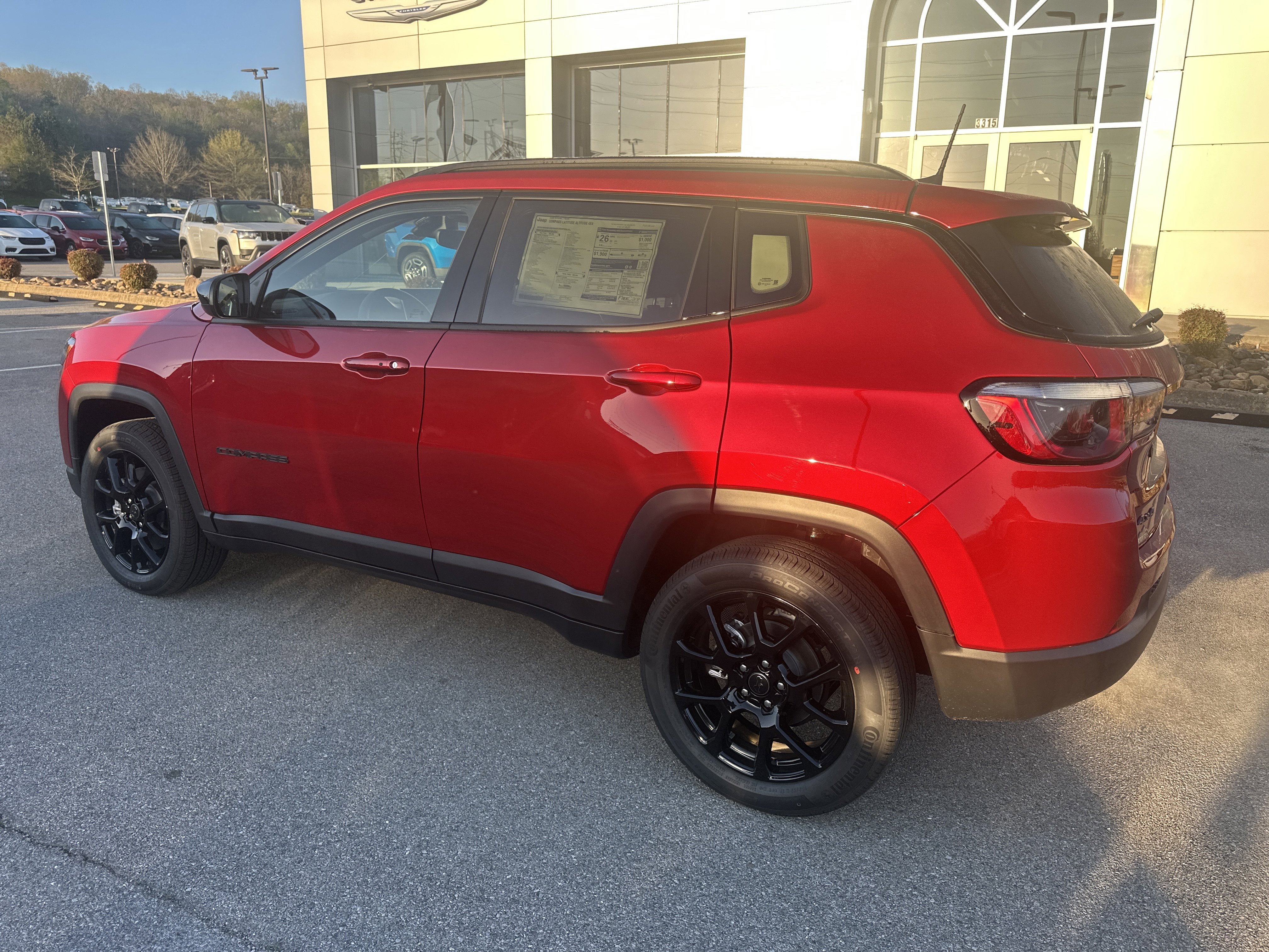 New 2026 Jeep Compass Latitude AWD/4WD image 11