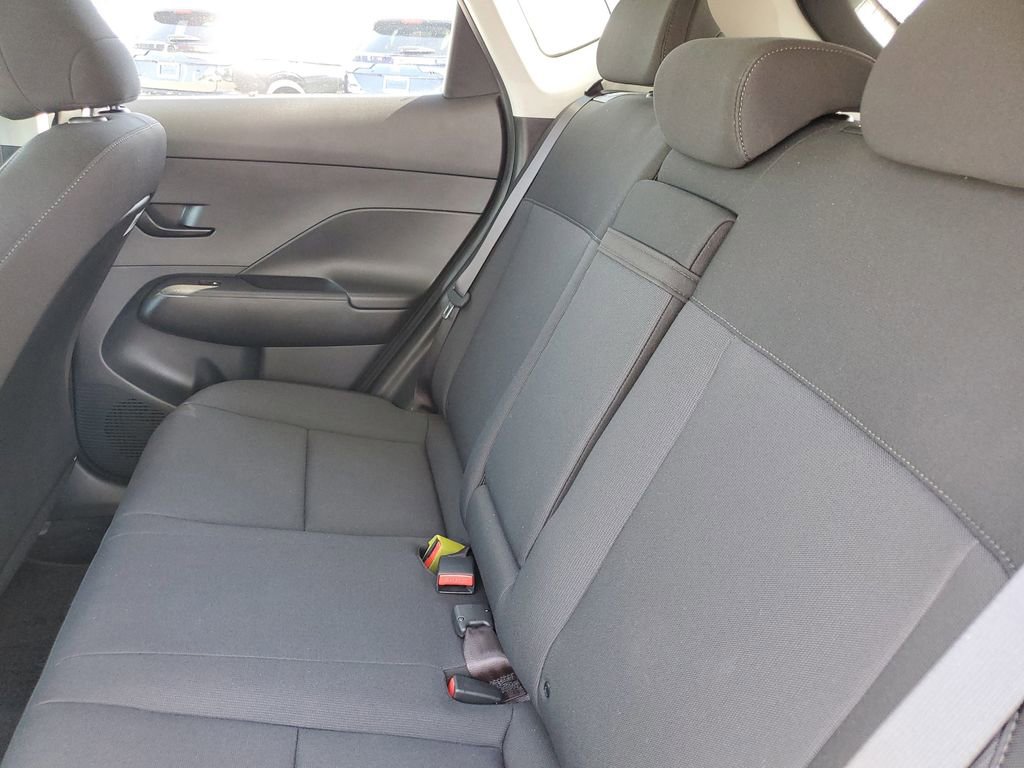 Used 2024 Hyundai Kona SEL FWD image 12