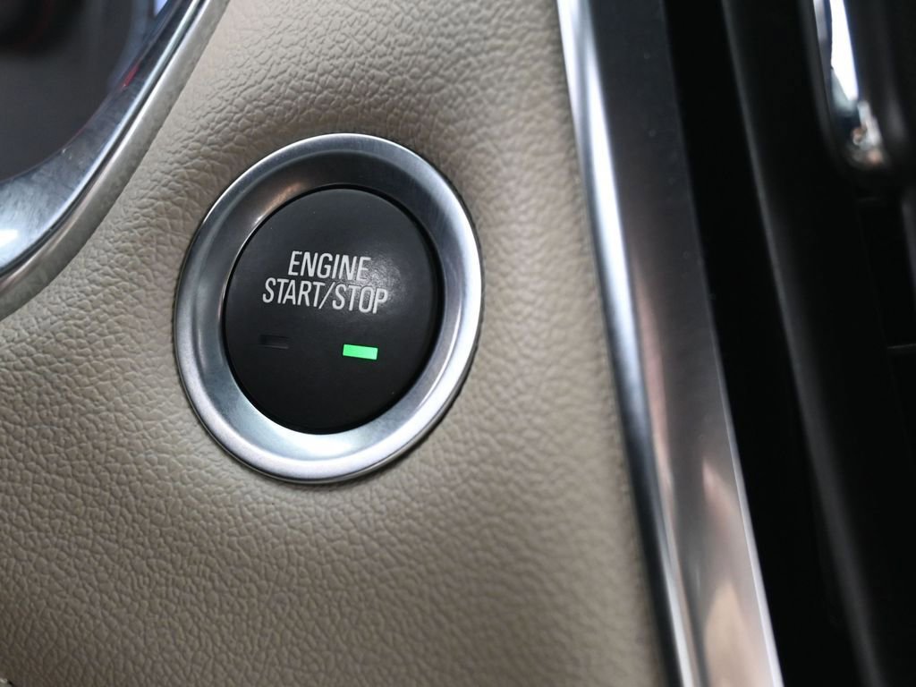 Used 2023 Chevrolet Traverse LS image 29