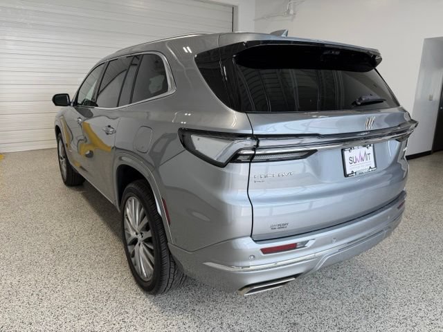 Used 2026 Buick Enclave Avenir w/ Super Cruise Package AWD/4WD image 5