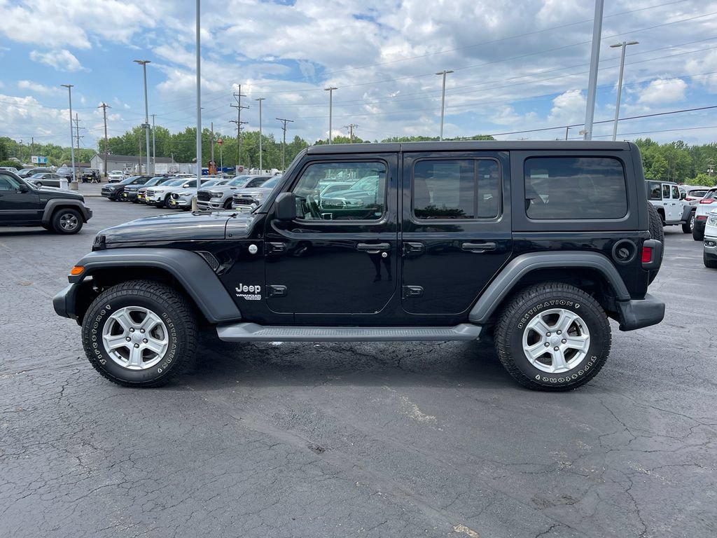 Used 2018 Jeep Wrangler Unlimited Sport S AWD/4WD image 4
