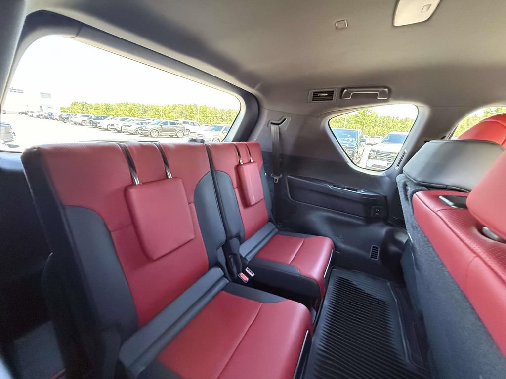 Used 2023 Lexus LX 600 F Sport w/ Accessory Package (Z1) AWD/4WD image 17