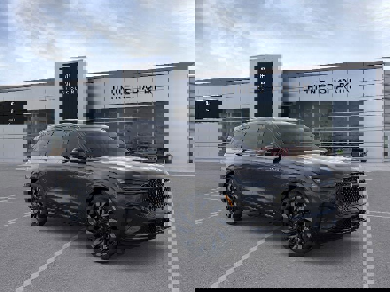 New 2025 Lincoln Nautilus Reserve w/ Jet Appearance Package image 9