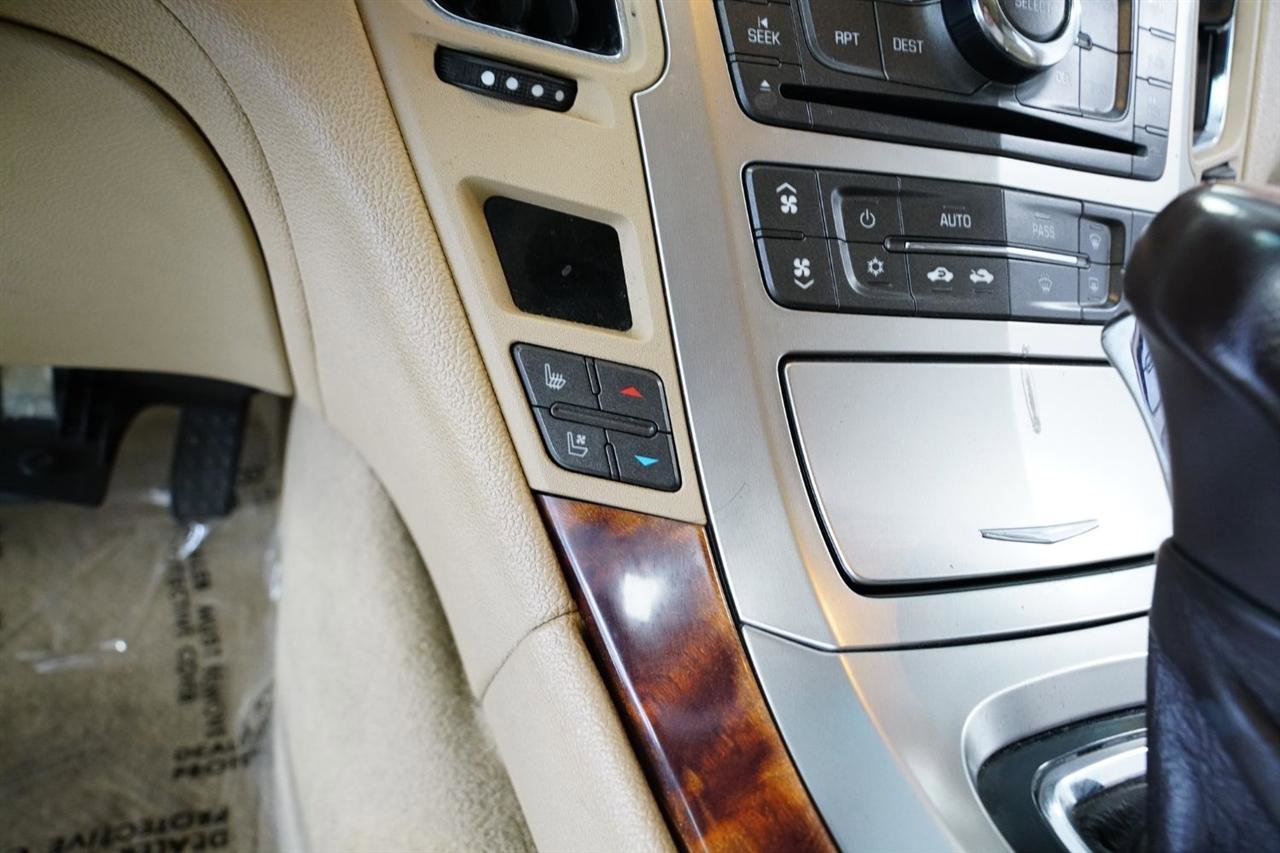 Used 2008 Cadillac CTS 3.6 w/ Luxury Level Two Package RWD image 17