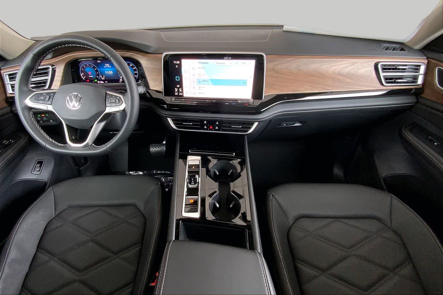 New 2026 Volkswagen Atlas SE FWD image 5