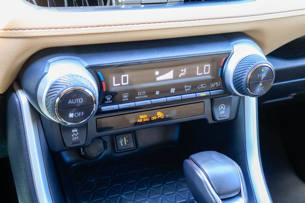 Used 2023 Toyota RAV4 XLE Premium FWD image 17
