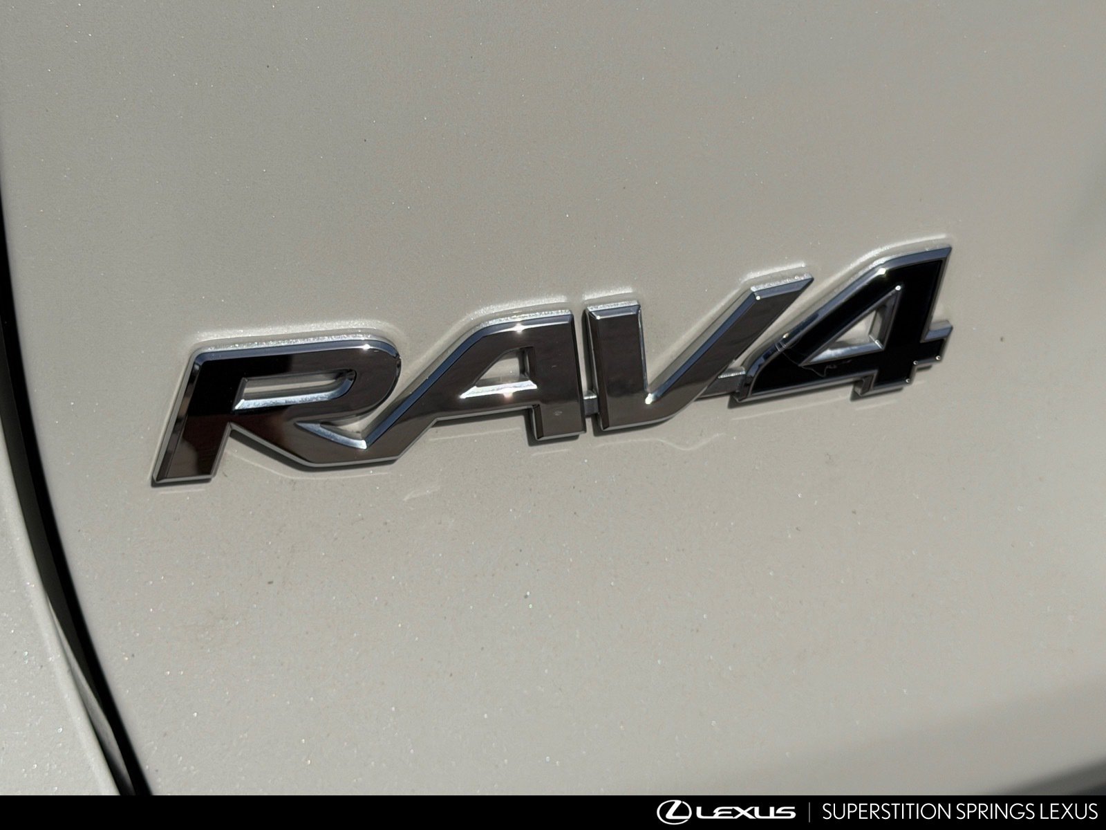 Used 2020 Toyota RAV4 Limited AWD/4WD image 14