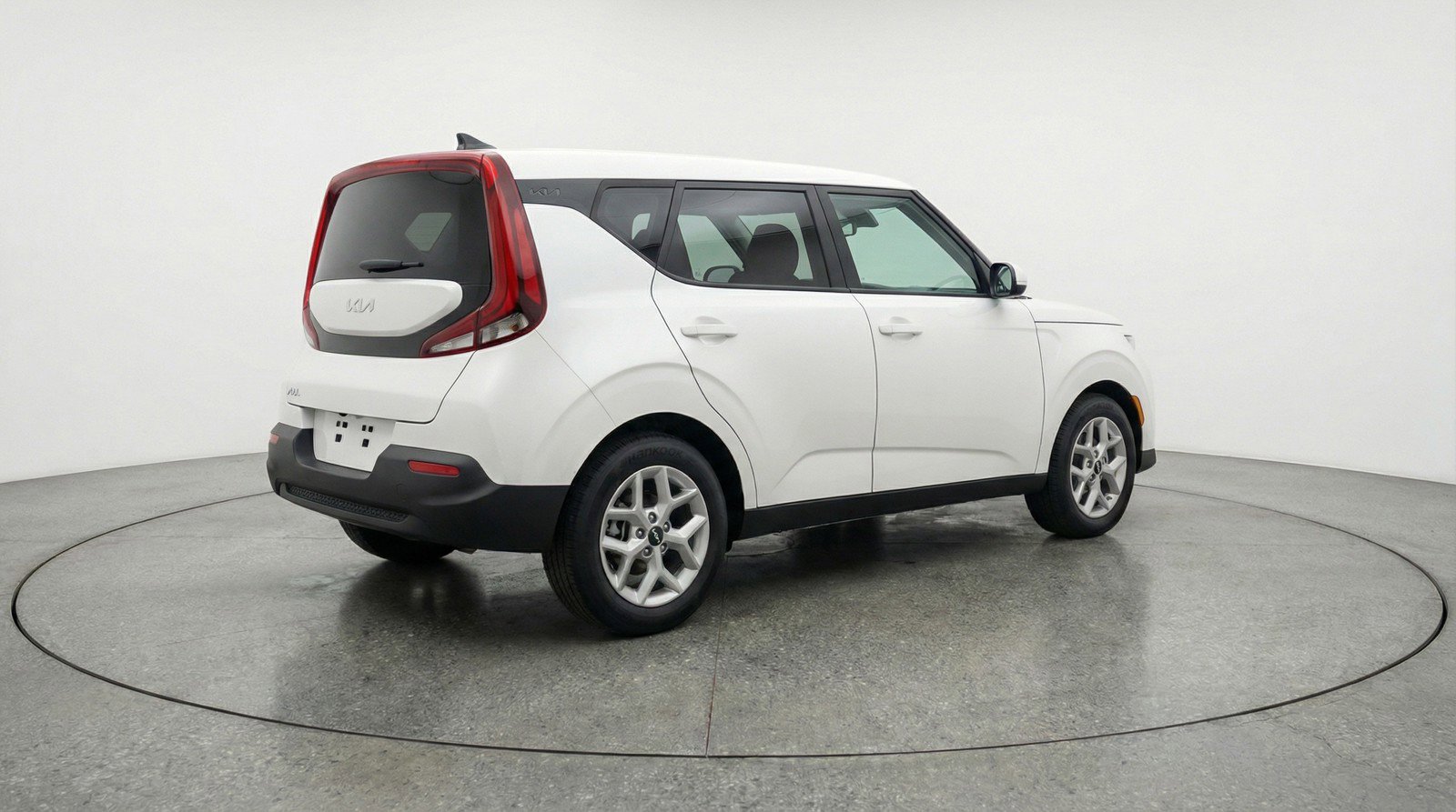 Used 2025 Kia Soul LX w/ LX Technology Package image 9