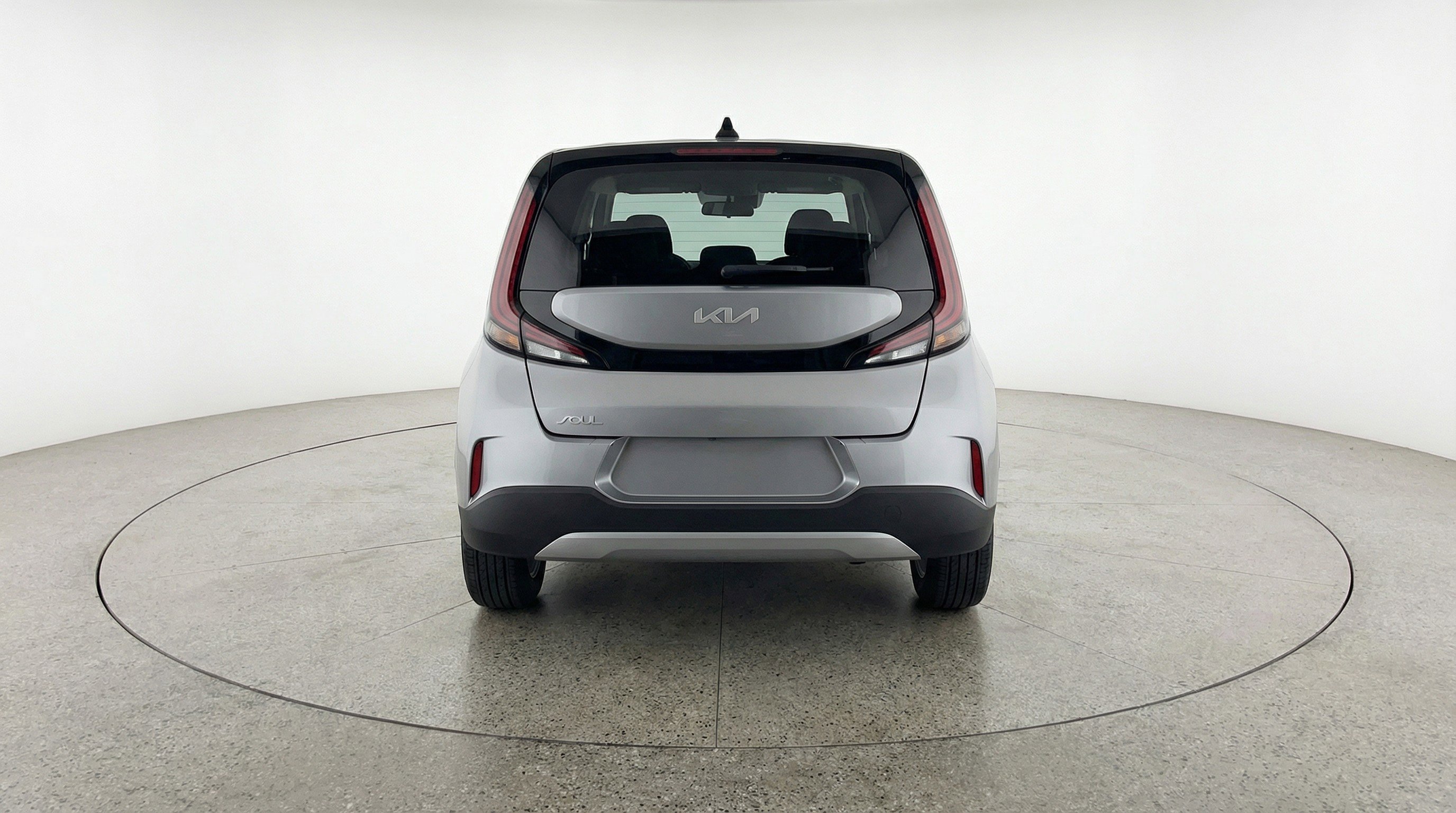 Used 2025 Kia Soul LX w/ LX Technology Package FWD image 7