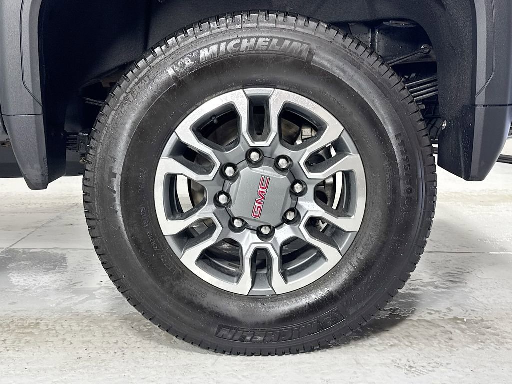 Used 2024 GMC Sierra 3500 SLT w/ SLT Convenience Package AWD/4WD image 9