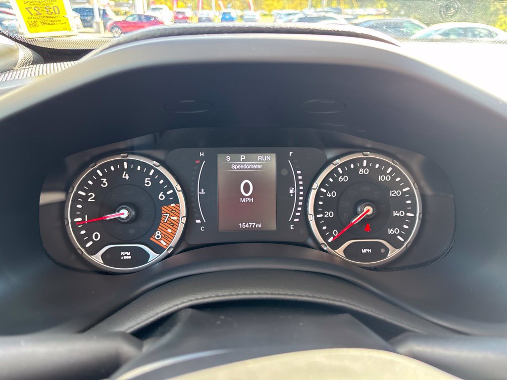 Used 2023 Jeep Renegade Latitude AWD/4WD image 22